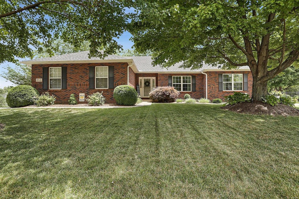 6 Fox Mill Dr, Maryville, IL 62062 - photo 1