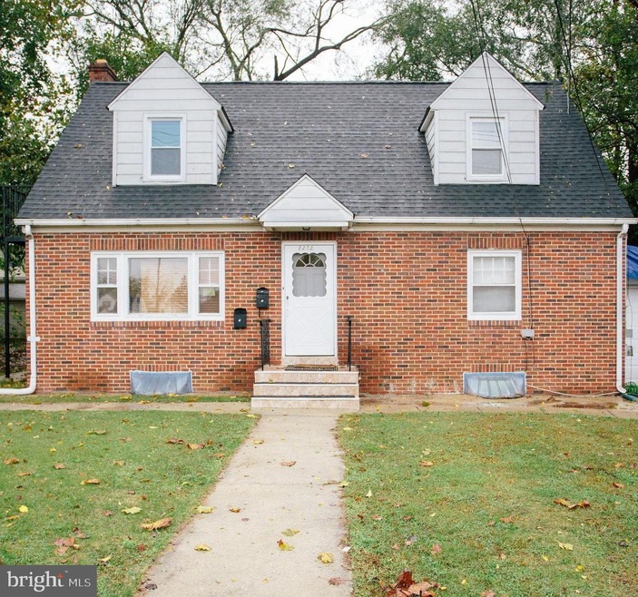 2202 Cove Rd unit SECOND FLOOR, Pennsauken, NJ 08110 - photo 1