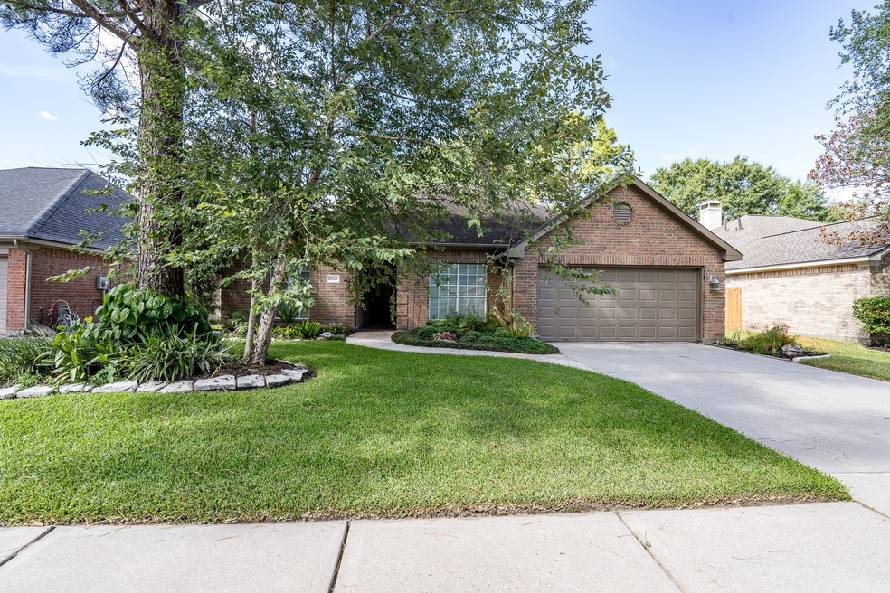 16323 Shining Rock Ln, Houston, TX 77095 - photo 1