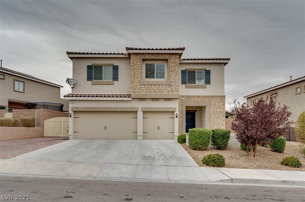 Great curb appeal!