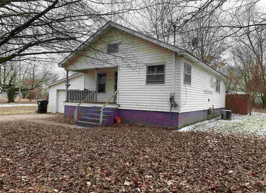 1103 Wilmoth St, Harrisburg, IL 62946 - photo 1