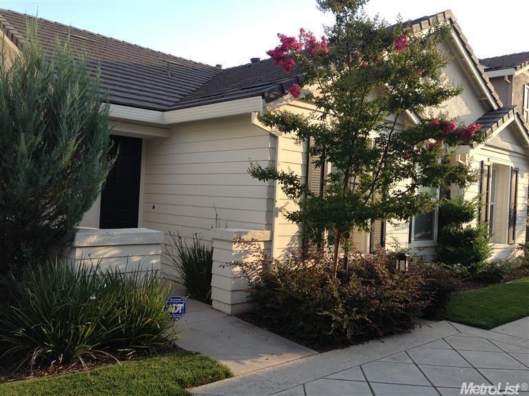 388 Carriage Ln, Oakdale, CA 95361 - photo 1