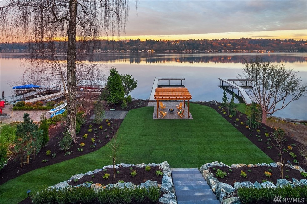 6402 E Mercer Way, Mercer Island, WA 98040 - photo 1