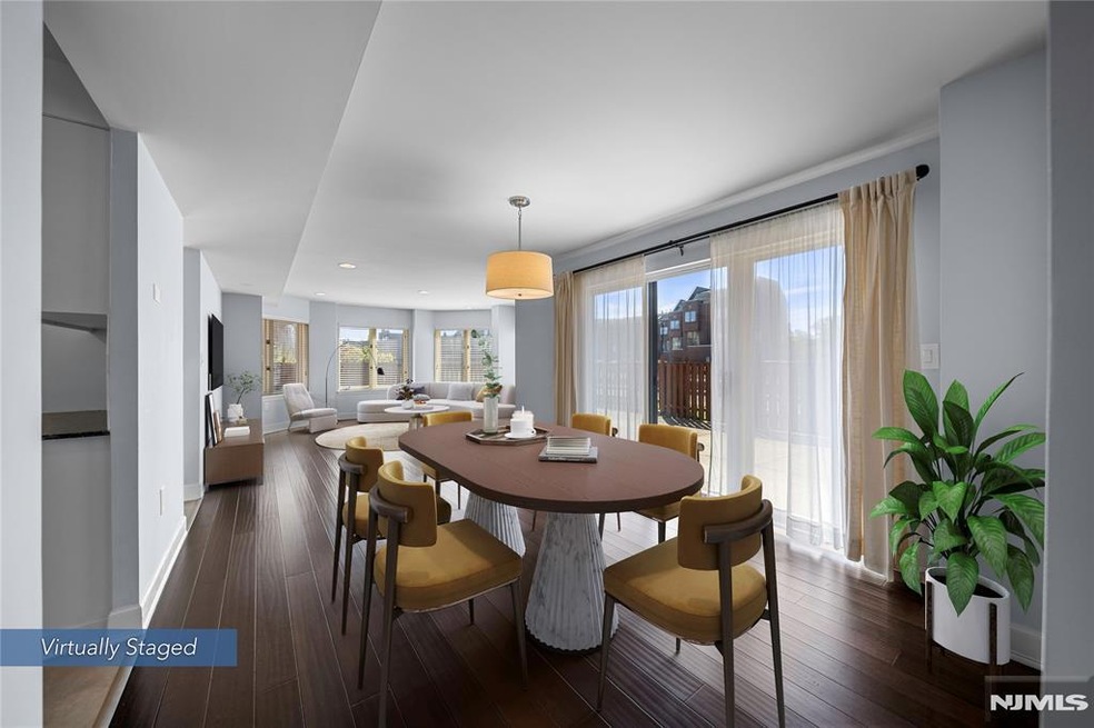 301 Ellery Ct, Edgewater, NJ 07020 - photo 1