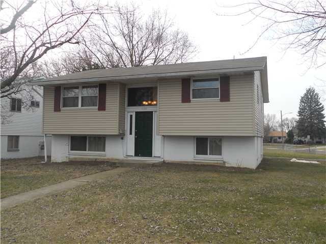 3787 Lynward Rd, Columbus, OH 43228 - photo 1