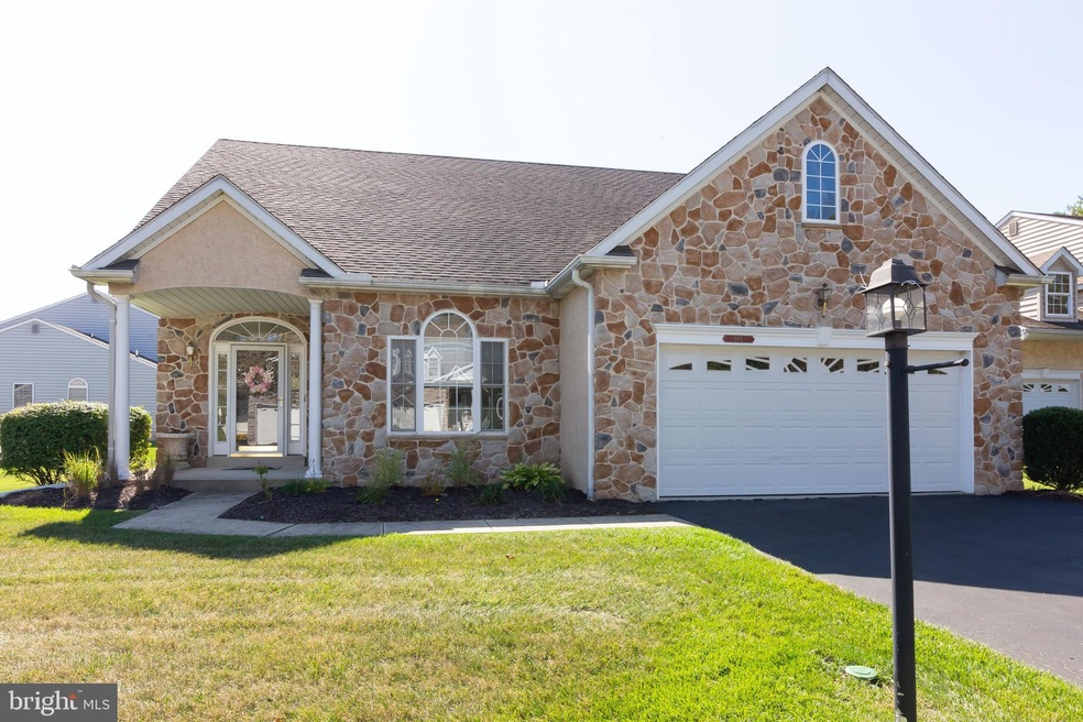 905 Quarter Mile Post, Garnet Valley, PA 19060 - photo 1