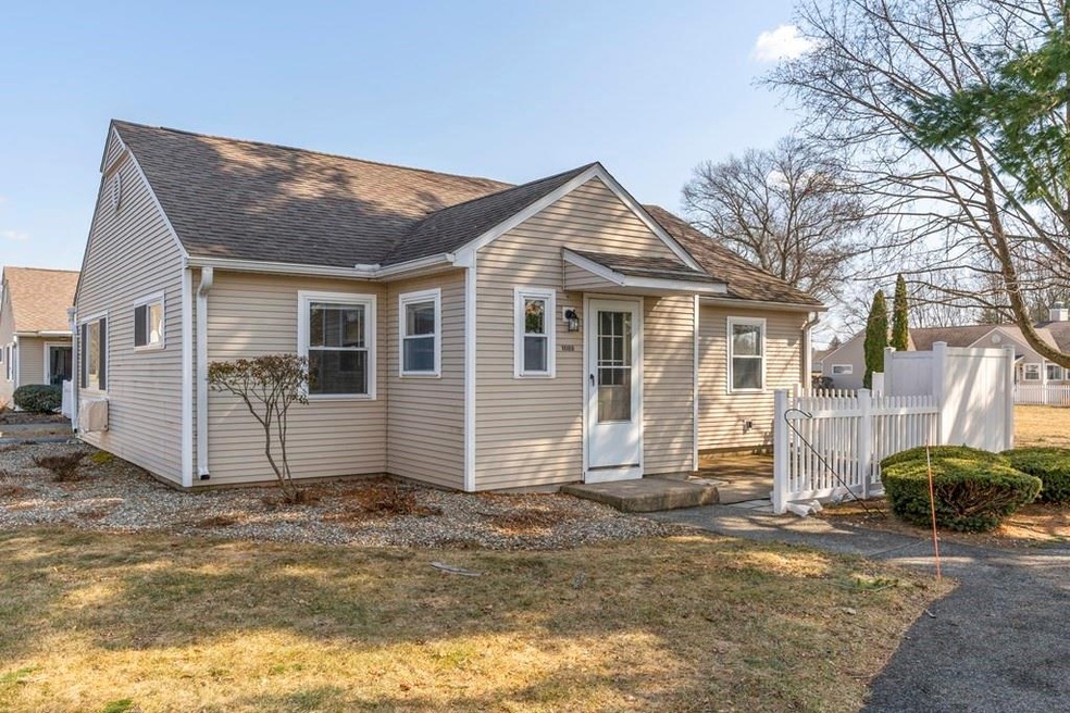 1088 James St unit 1088, Chicopee, MA 01022 - photo 1