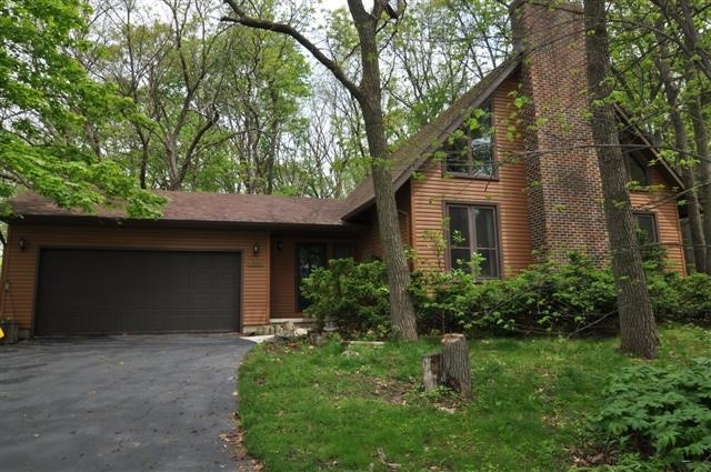 1880 Derby Dr, Fitchburg, WI 53575 - photo 1