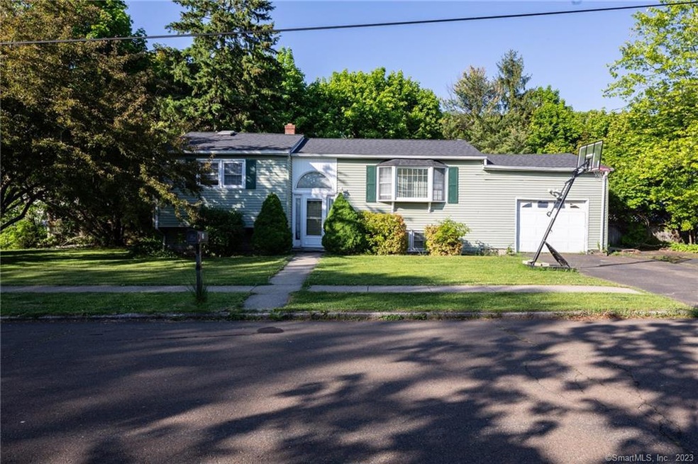 28 Fairlea Rd, West Haven, CT 06516 - photo 1