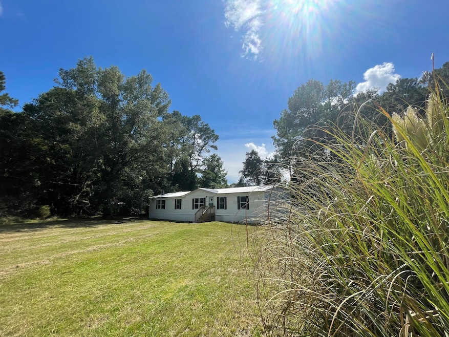 198 Greenfield Ln, Walterboro, SC 29488 - photo 1