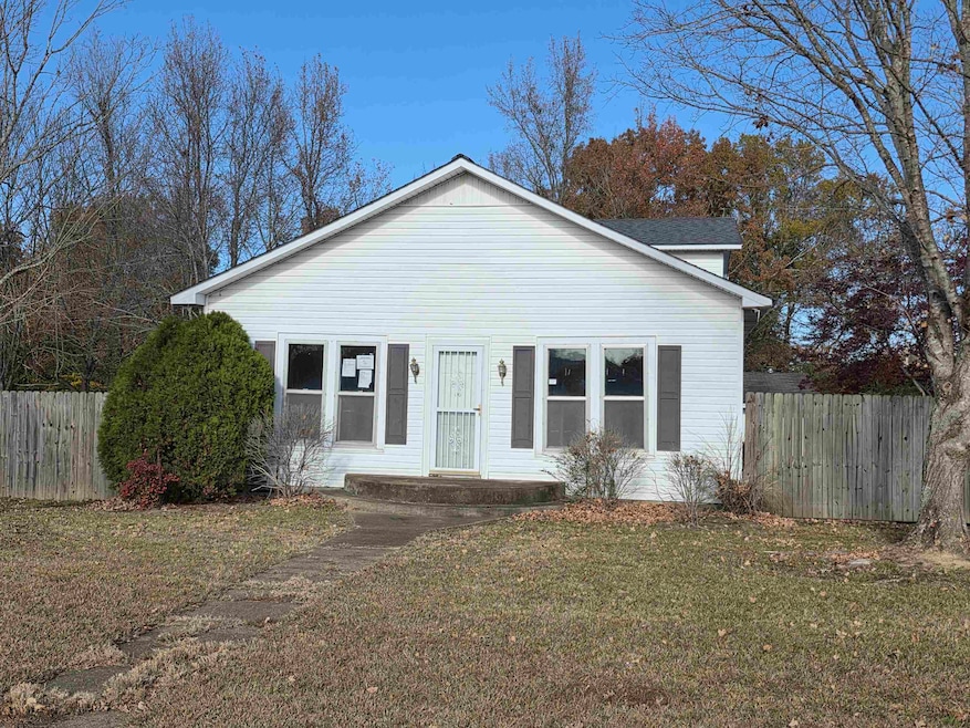 715 Pinhook Dr, Savannah, TN 38372 - photo 1