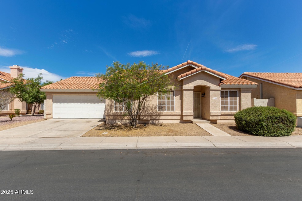 871 N Los Feliz Dr, Chandler, AZ 85226 - photo 1