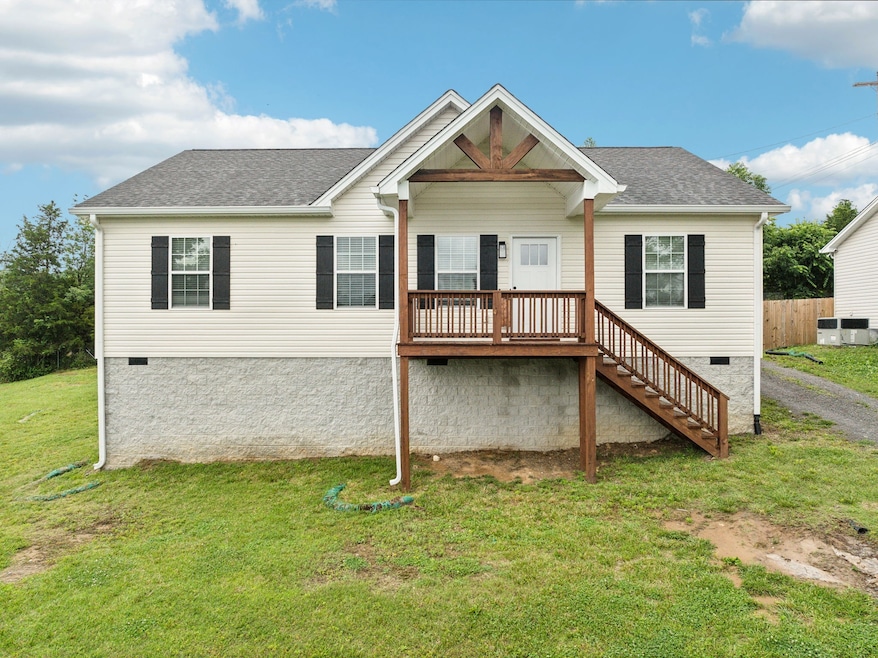 125 Vivian Ln, Carthage, TN 37030 - photo 1