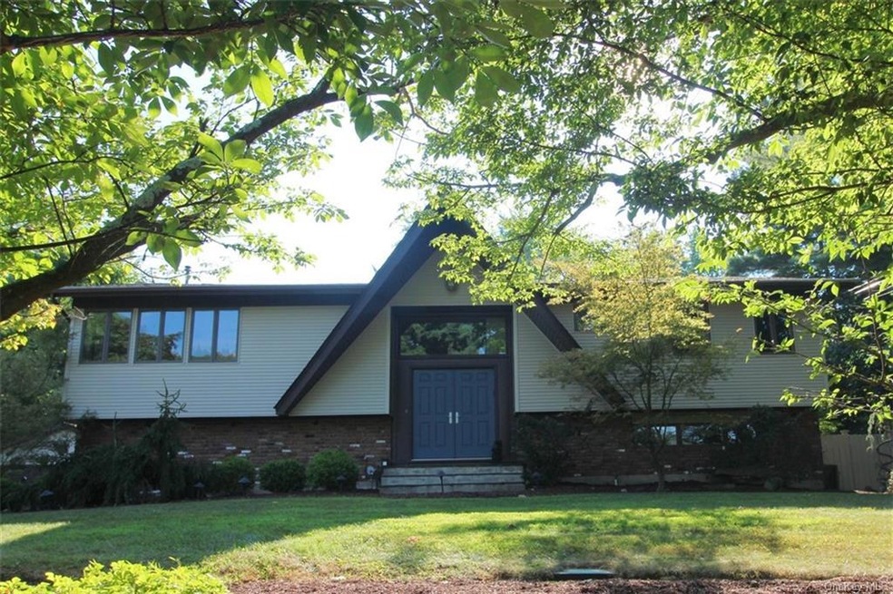 338 N Little Tor Rd, New City, NY 10956 - photo 1