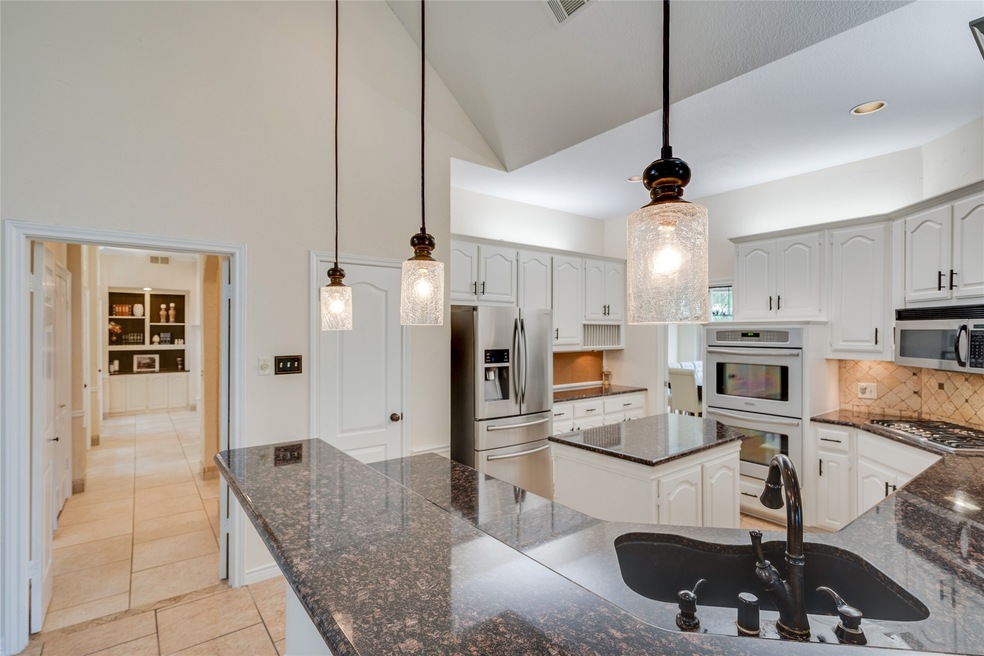 102 Churchill Cir, Southlake, TX 76092 - photo 1