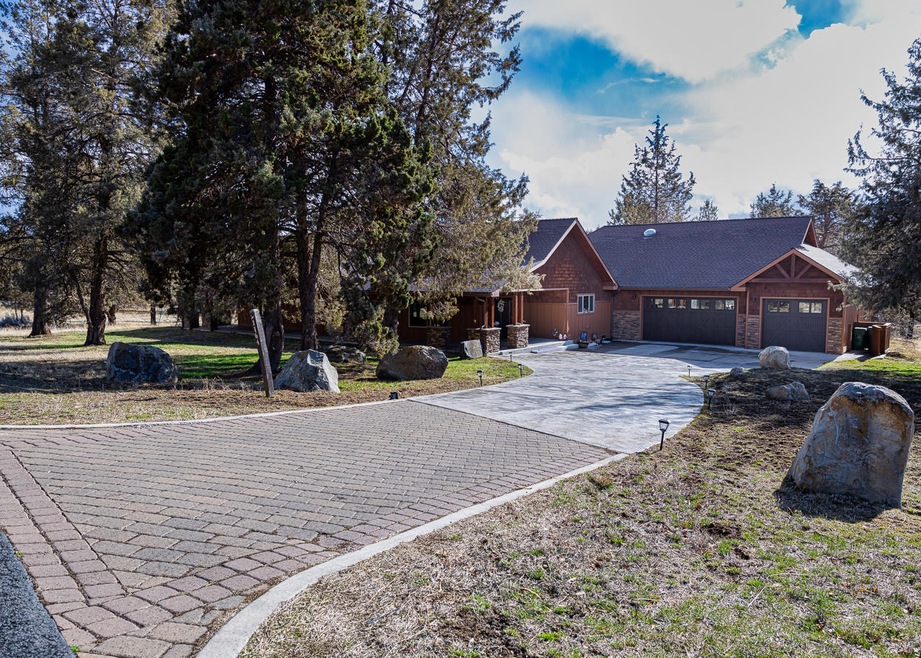 1164 Paper Birch MLS-01