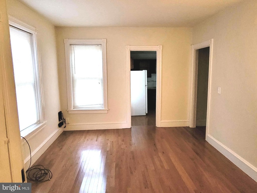 260 Walnut St unit 2, Pottstown, PA 19464 - photo 1