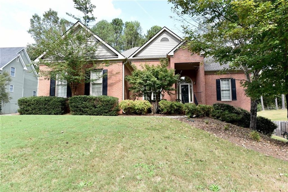 Lovely Ranch with Fenced in backyard