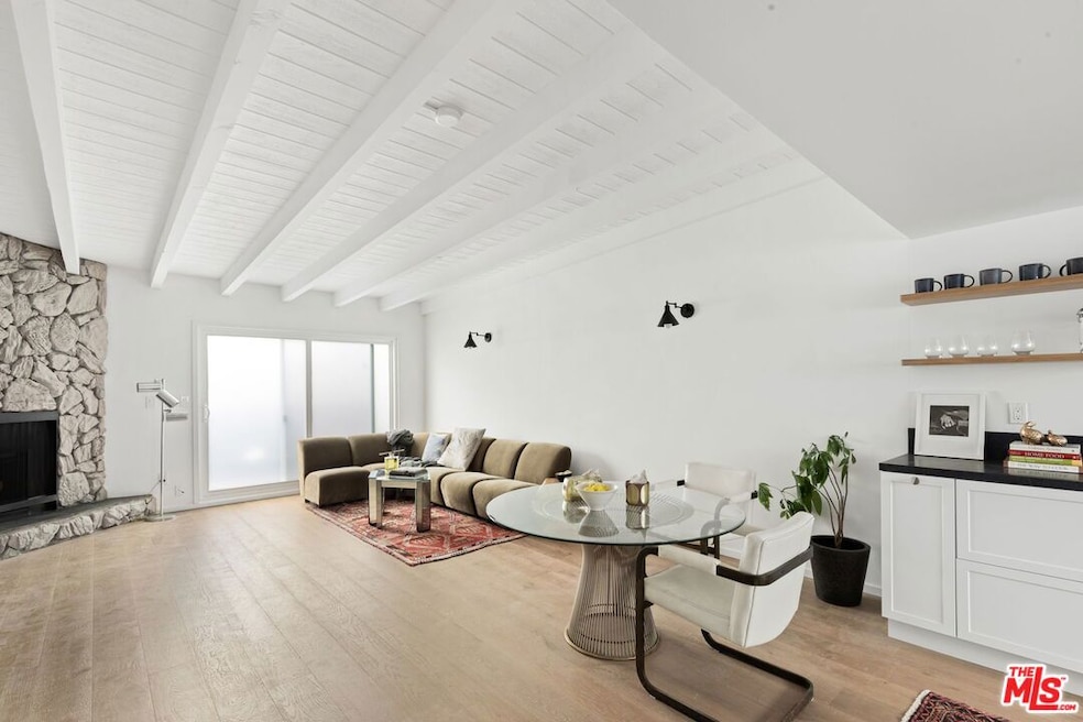 2303 Rockefeller Ln unit C, Redondo Beach, CA 90278 - photo 1