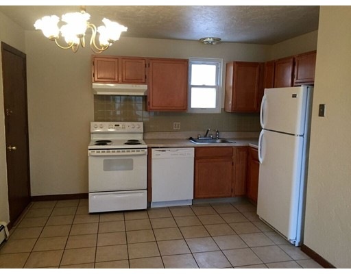 365 Hamilton St unit 6, Worcester, MA 01604 - photo 1