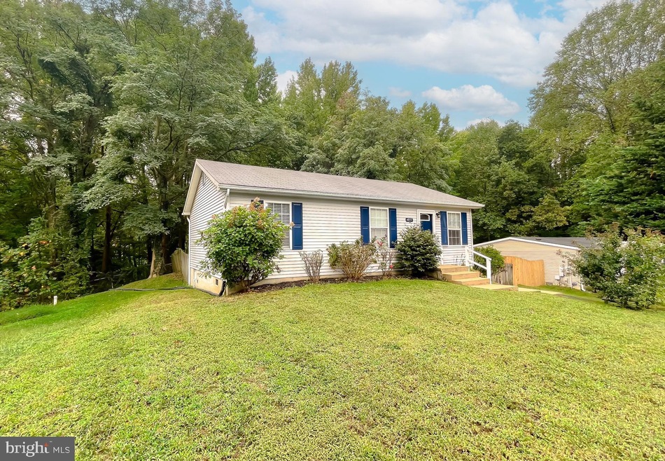 4035 Calvert Ave, Chesapeake Beach, MD 20732 - photo 1