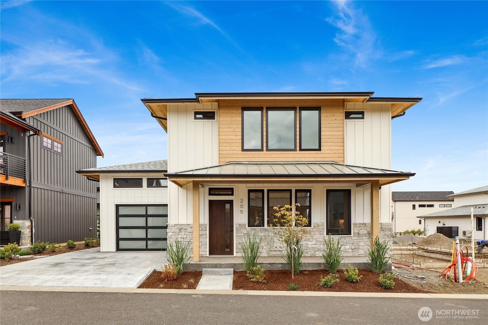 Pending $729,000 • Co-Listing Agent