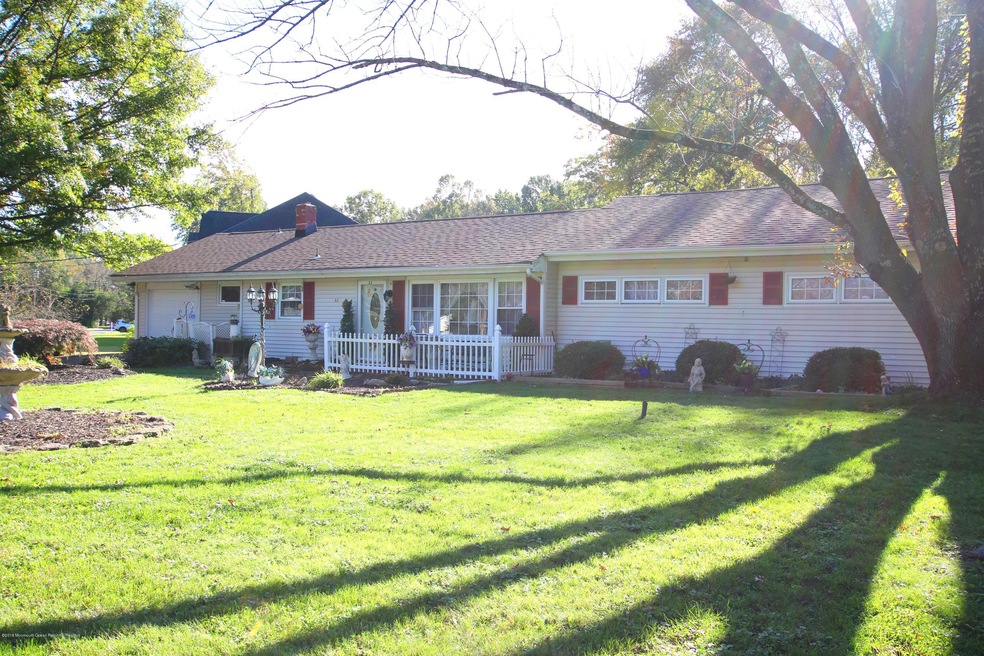 32 Branford Cir, Tinton Falls, NJ 07724 - photo 1