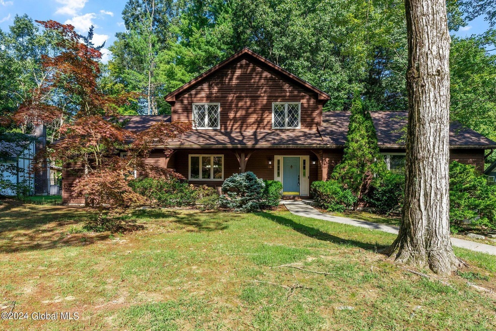 1-web-or-mls-18-shadowbrook-dr