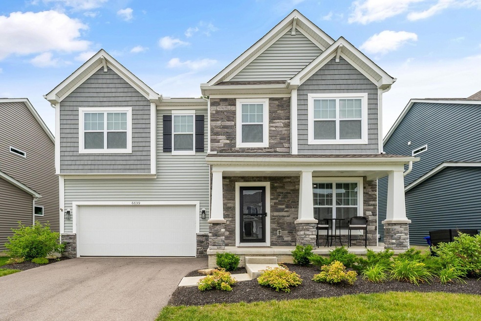 Under Contract $569,900