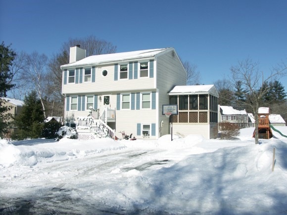 4 Donovan Dr, Derry, NH 03038 - photo 1