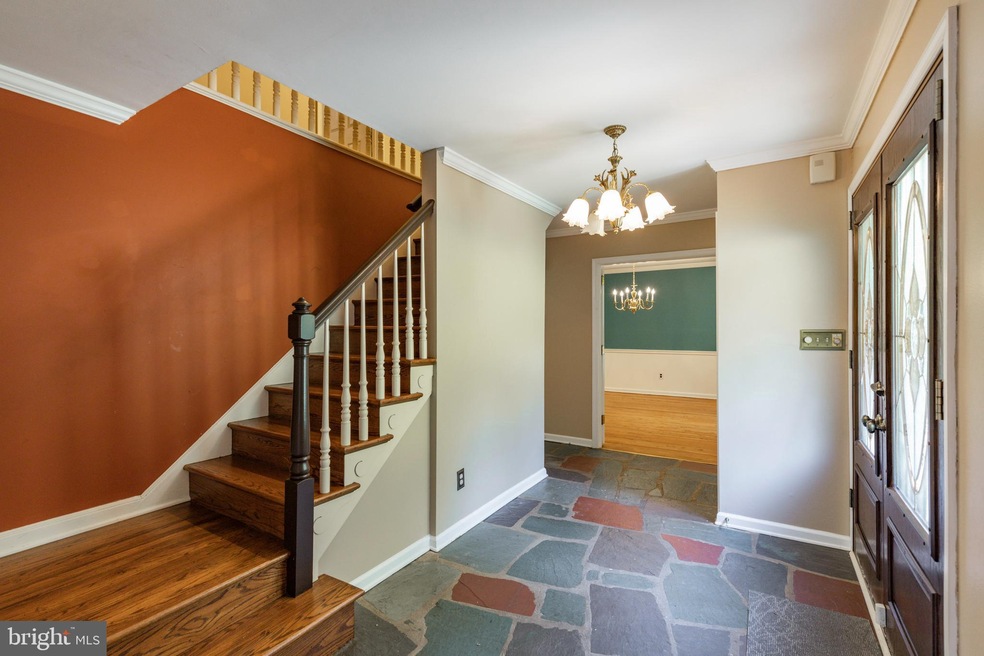 212 Croftridge Dr, Broomall, PA 19008 - photo 1