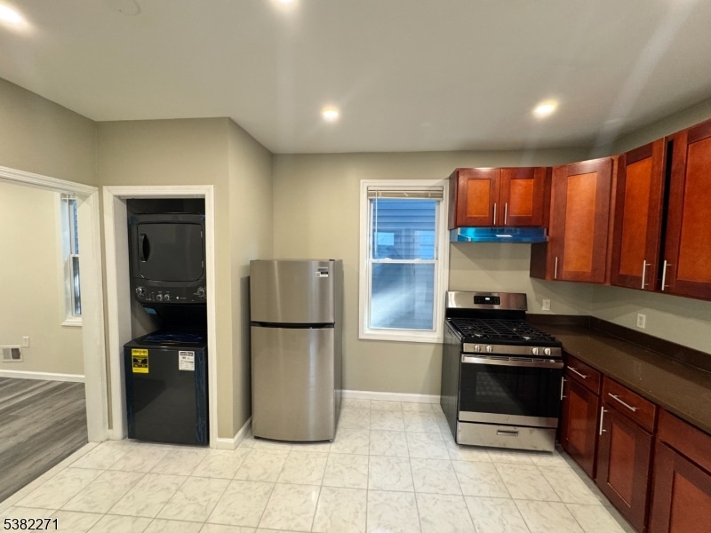 For Rent $2,200/month