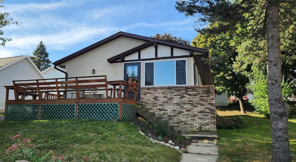206 S Garfield St, Barneveld, WI 53507 - photo 1