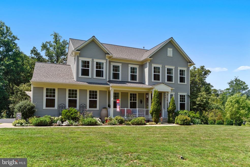 35171 Round Knoll Ct, Round Hill, VA 20141 - photo 1