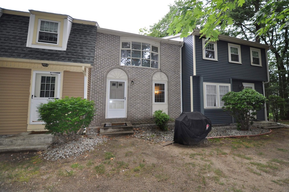 109 Cannongate III unit 3, Nashua, NH 03063 - photo 1