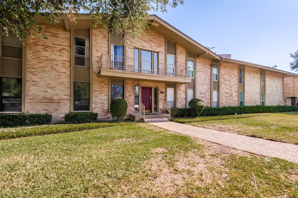 11310 Park Central Place unit A, Dallas, TX 75230 - photo 1