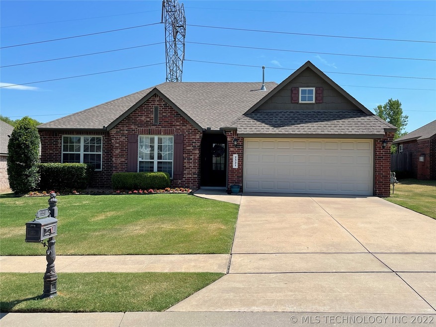 2321 W Quinton St, Broken Arrow, OK 74011 - photo 1