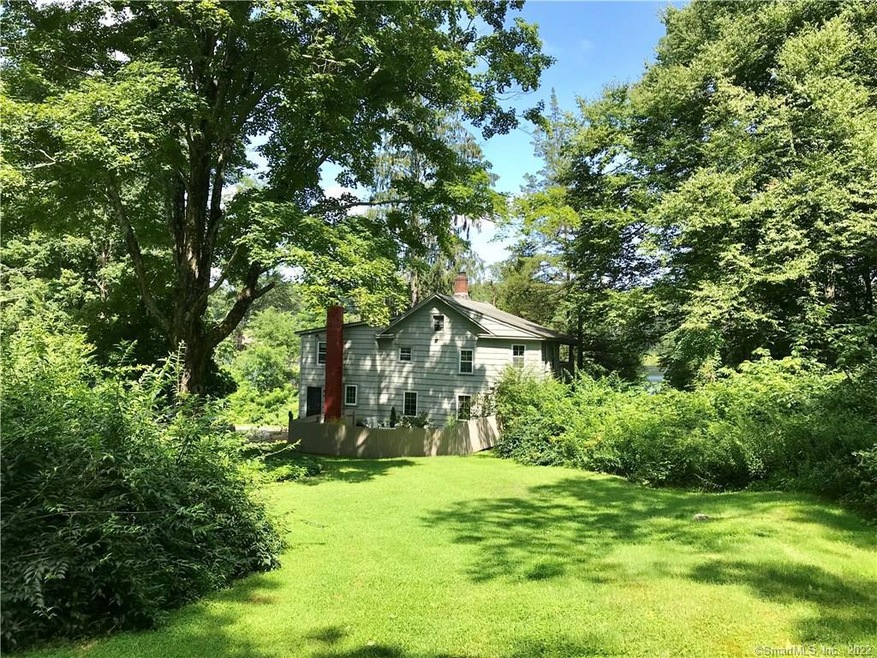 81 Simpaug Turnpike, Redding, CT 06896 - photo 1