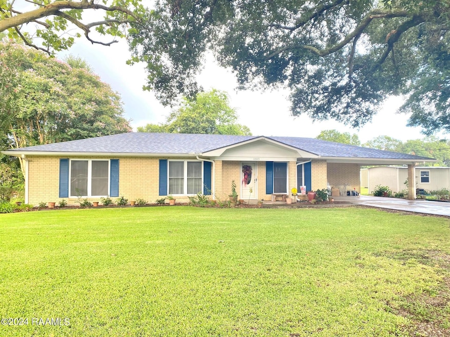 1009 Reggie Rd