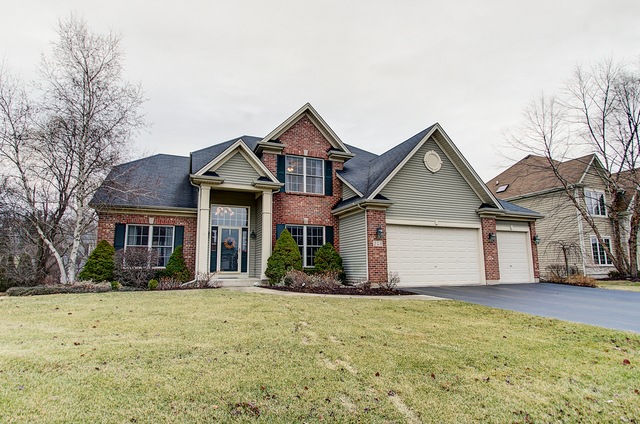 248 Violet Ln, Batavia, IL 60510 - photo 1