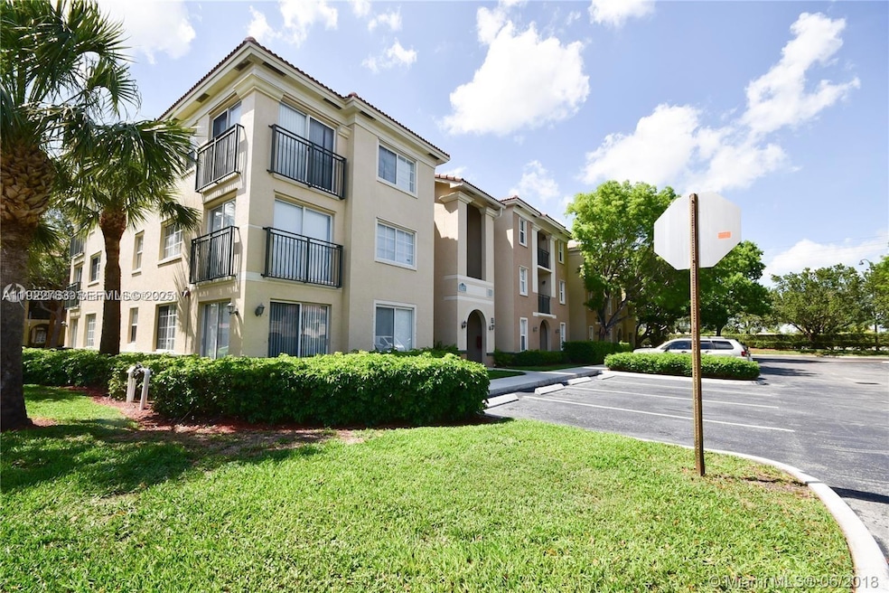 2427 Centergate Dr unit 306, Miramar, FL 33025 - photo 1