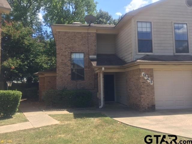 923 923 Creekside, Tyler, TX 75703 - photo 1