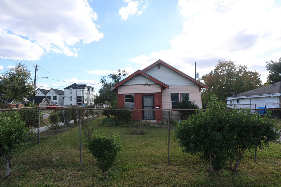 3462 Seabrook St, Houston, TX 77021 - photo 1