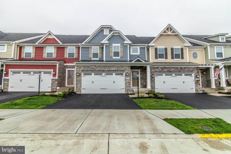 25170 Coats Square, Aldie, VA 20105 - photo 1