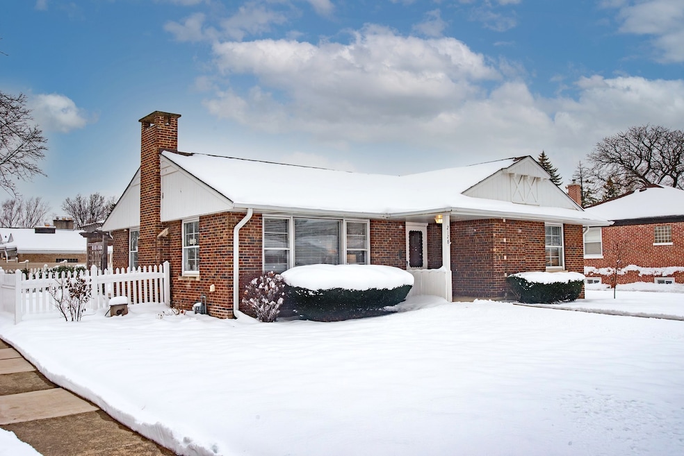 2128 Hull Ave, Westchester, IL 60154 - photo 1