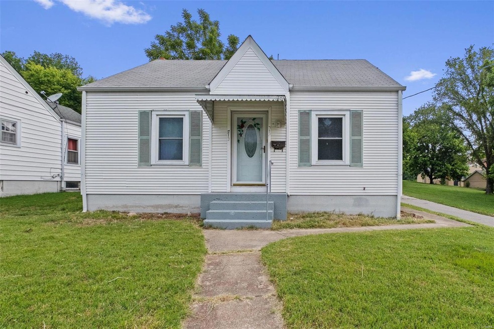 Welcome to 713 E Main