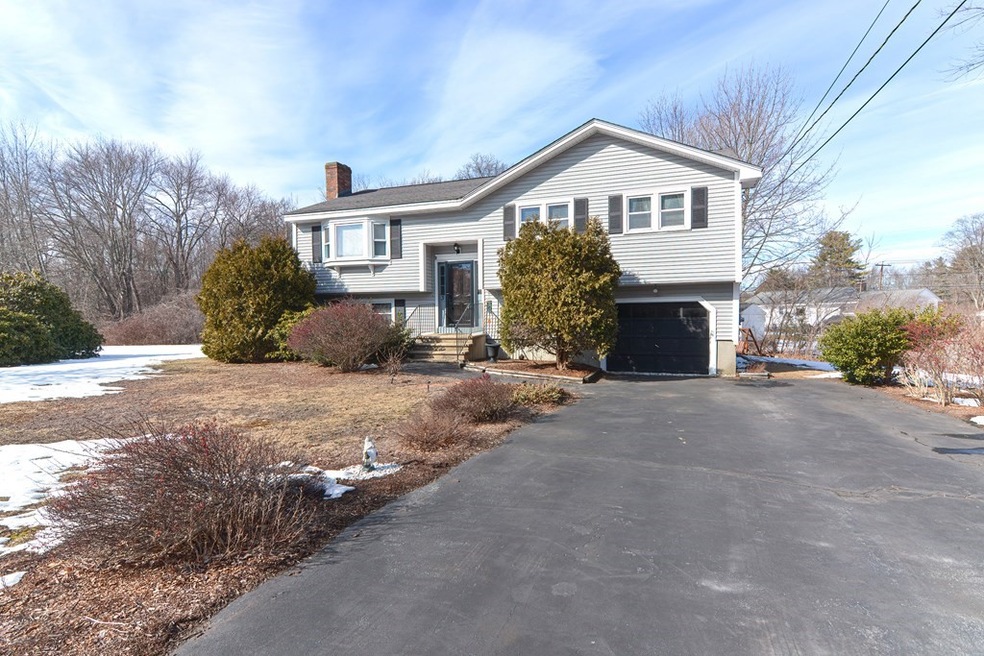 3 Hattie Ln, Billerica, MA 01821 - photo 1