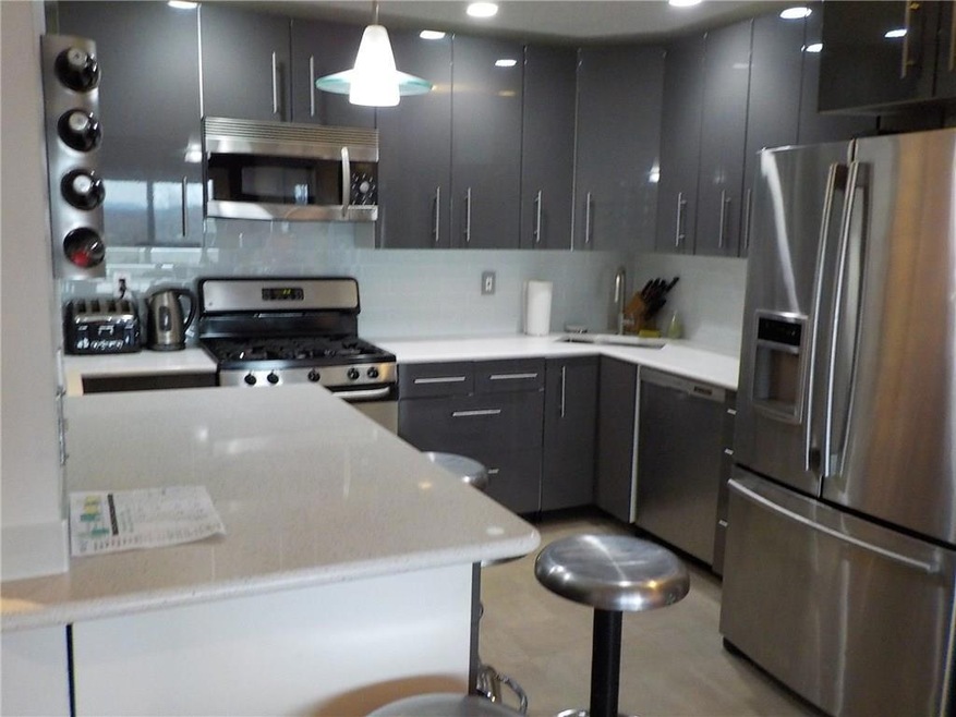 45 Edinburgh Dr, Peekskill, NY 10566 - photo 1