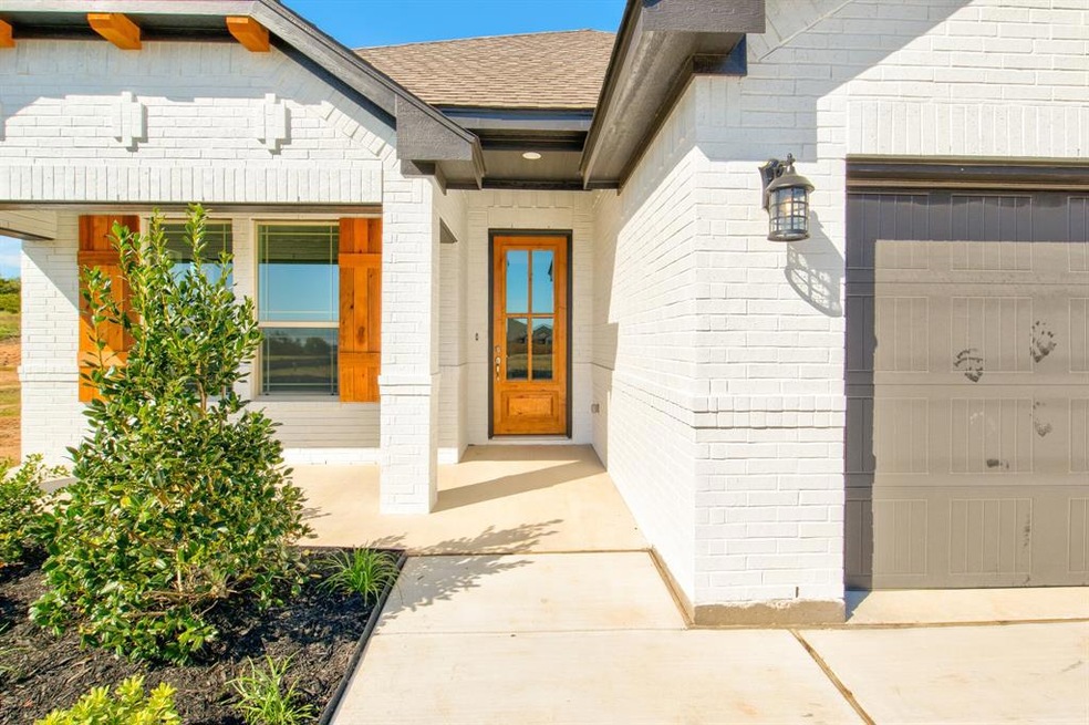 1200 Big Sky Dr, Weatherford, TX 76086 - photo 1