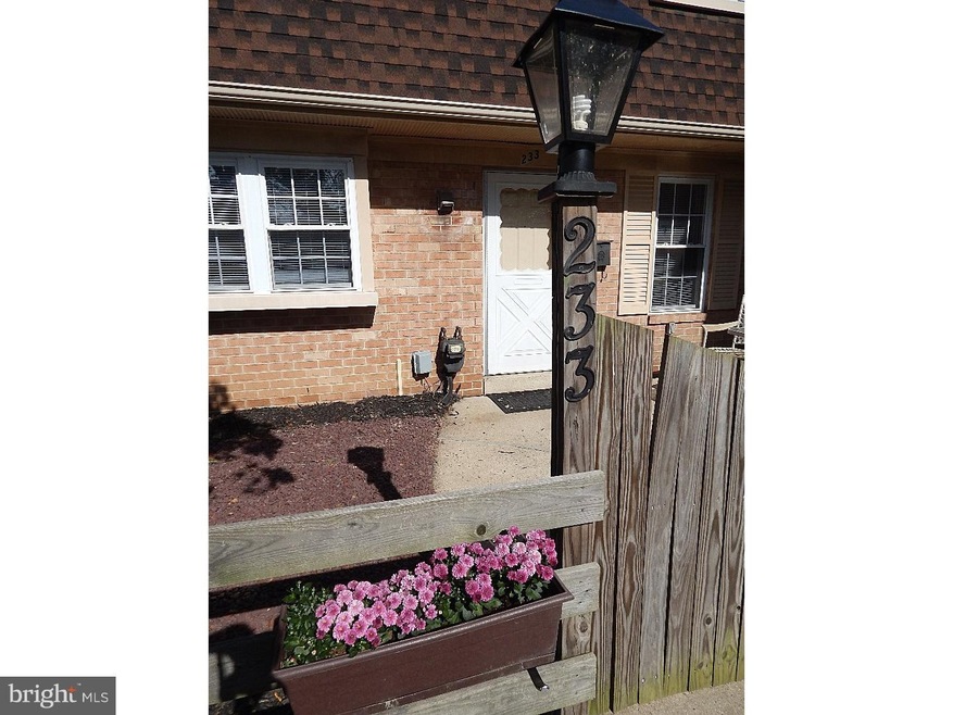 233 Arbour Ct, North Wales, PA 19454 - photo 1